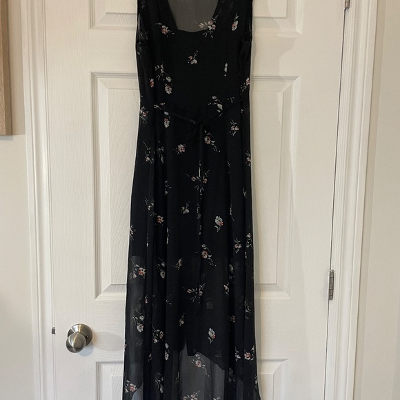 Women's Sleeveless Sheer High-Low Dress - Picture 2 of 5